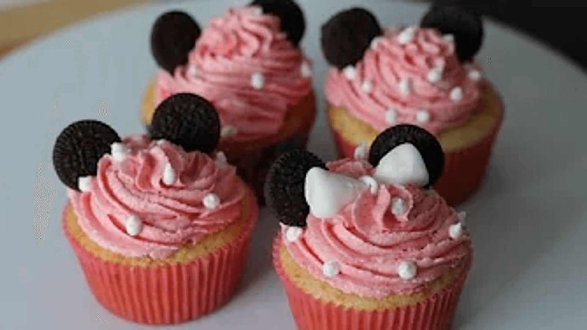 How To Make Minnie Mouse Cupcakes | Simply Bakings thumbnail