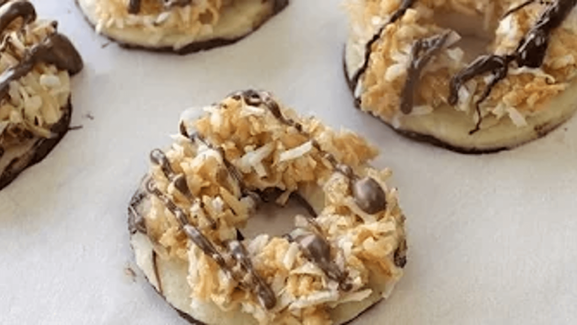 How To Make Samoas Girl Scout Cookies | Simply Bakings thumbnail