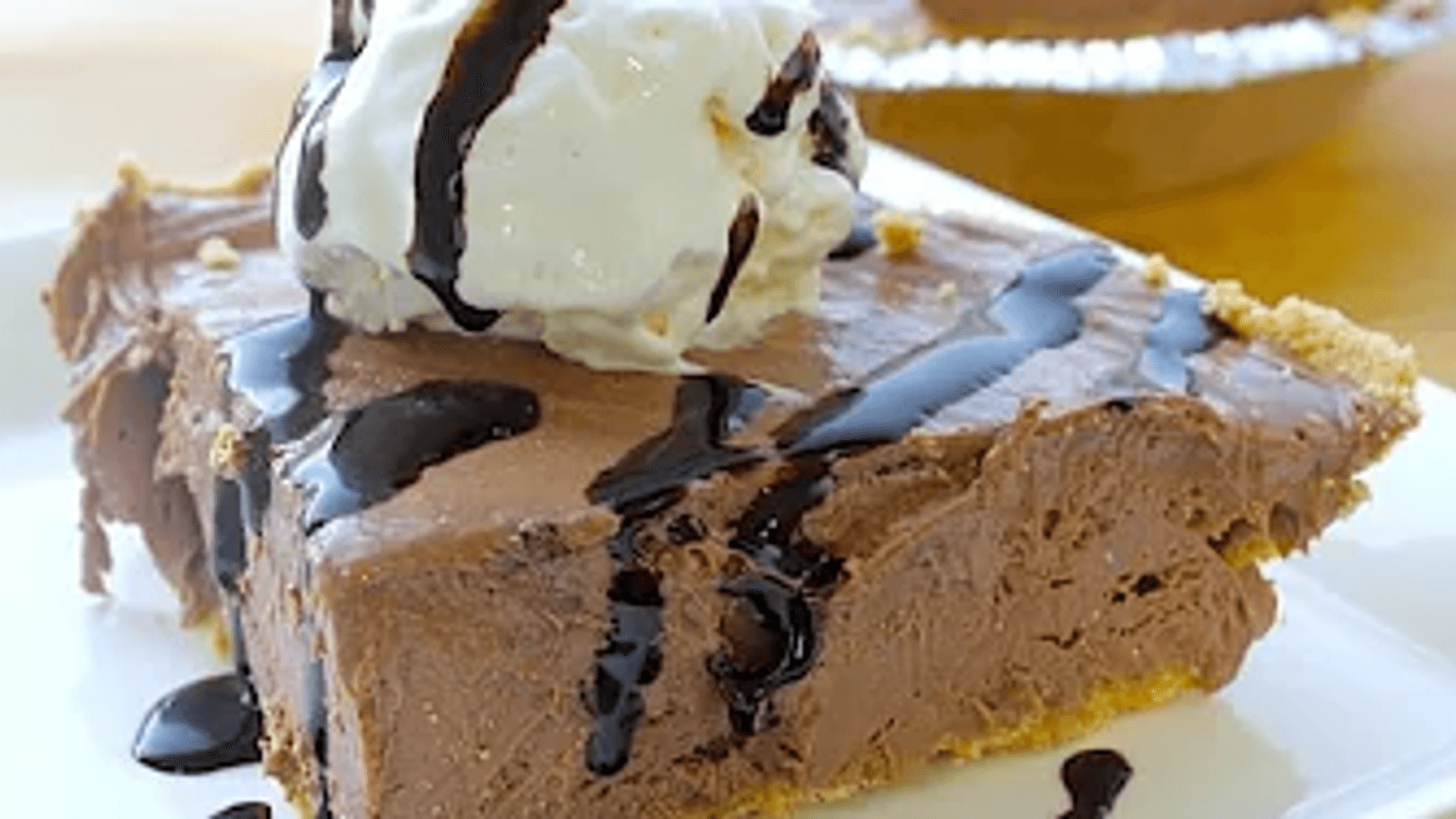 Nutella Cheesecake Pie | Simply Bakings thumbnail