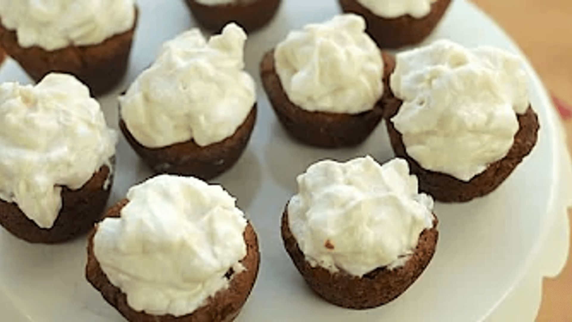 Gingersnap Cream Cookie Cups | Simply Bakings thumbnail