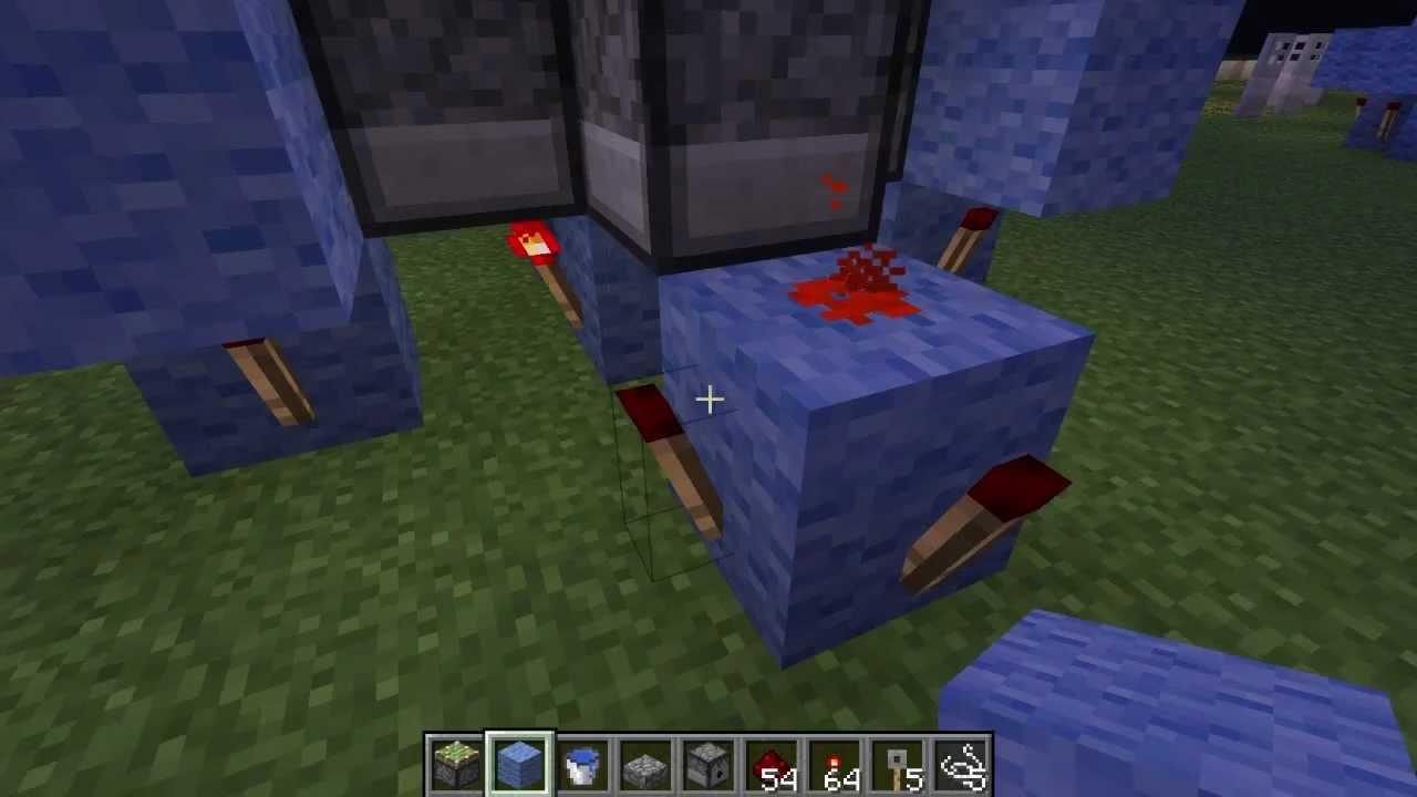 Minecraft Tutorial - 2x2 and 1x1 PvP Traps thumbnail