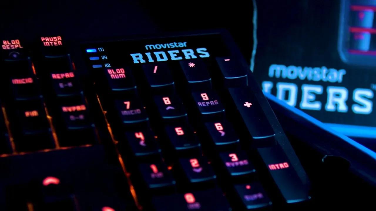 PERIFÉRICOS MOVISTAR RIDERS thumbnail